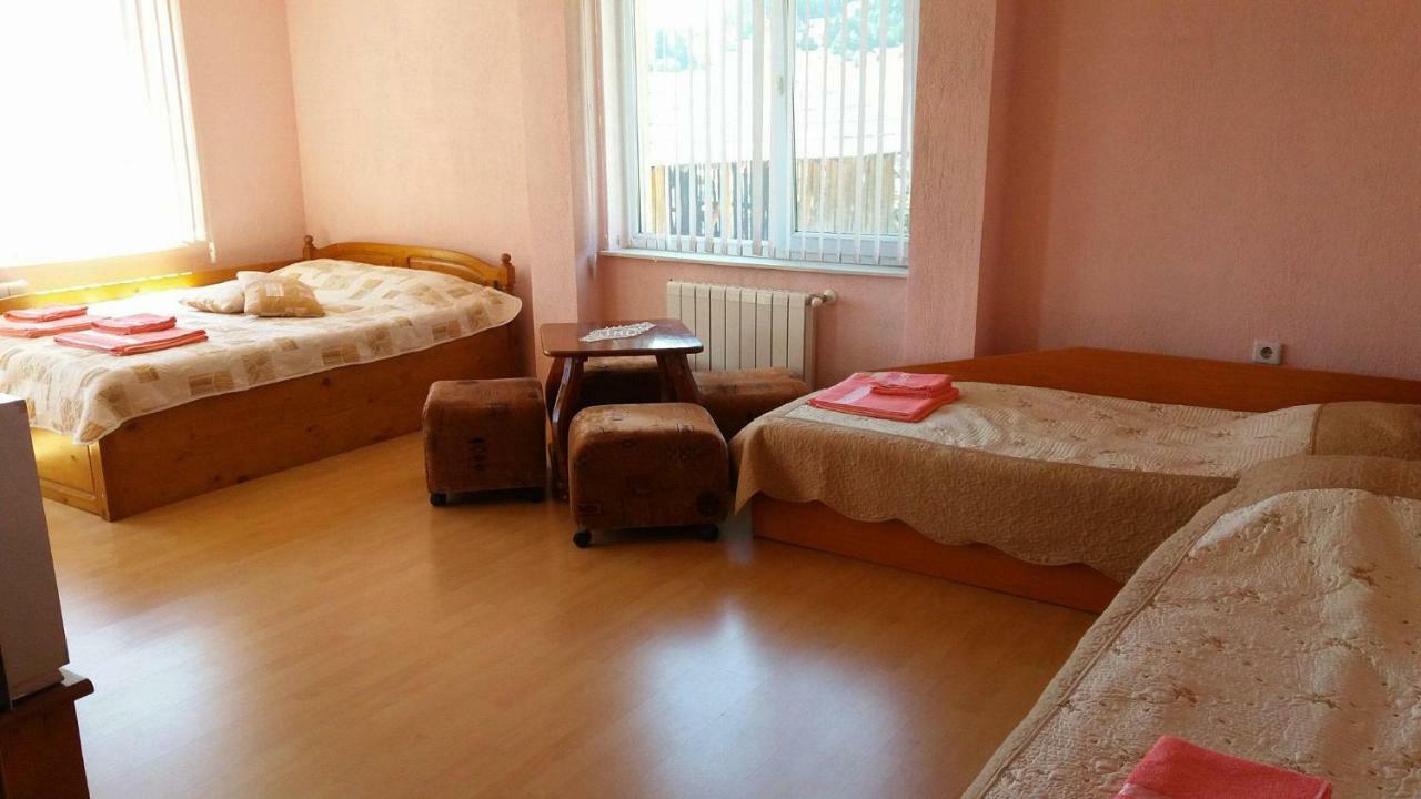 Къща За Гости Мелиса Borino Extérieur photo